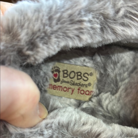 Cozy Gray Cat Print Slippers - Picture 4 of 7